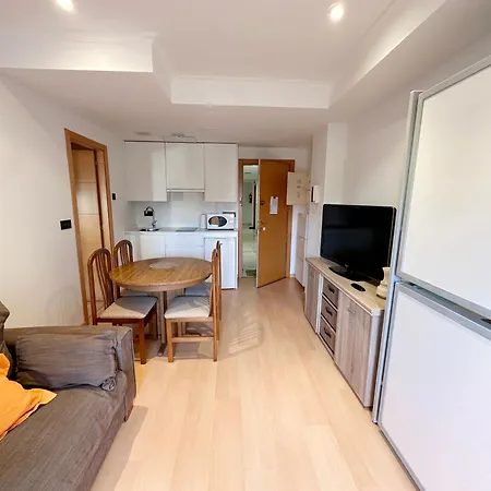 Edificio Habitat En A 50 Metros De Silgar Con Parking *